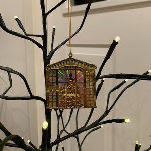 349. Avon Vintage Holiday Gold Reflections Christmas Tree in Window Ornament